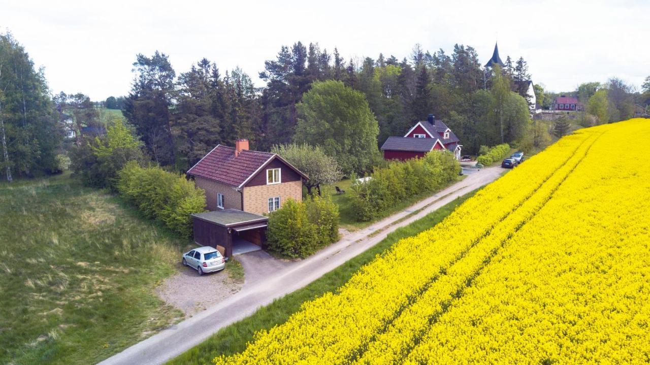 ムータラ The Cozy Little House Bed & Breakfast エクステリア 写真